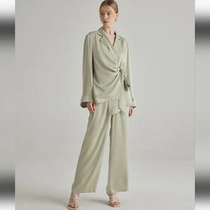 Silk Madison 100% genuine silk sage green pant suit | top and blazer